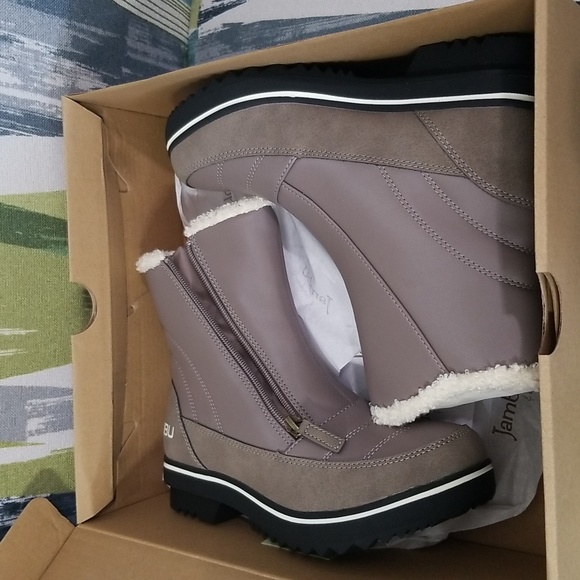 JBU Woman Snowbound In Taupe Size 6 M NIB - Picture 9 of 9